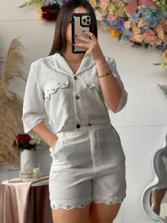 LJR208-042081 SET CORTO EN SHORTS CON HERMOSO DETALLES A LOS BORDE