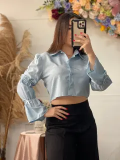 HZS237-062376 CAMISA MANGA LARGA DE BOTONES Y DETALLES DE LAZOS EN MANGAS