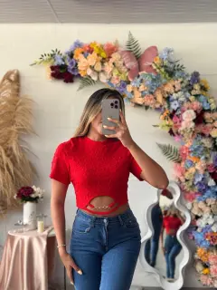 HZS008-060085 BLUSA MANGA CORTA CON DETALLE DE CADENA DELANTERA