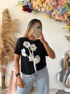 HZS093-060931 BLUSA ALGODON CON ERMOSO ESTAMPADO 3D DE FLORES