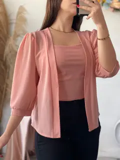 LJR205-042057 BLUSA CON TRANSPARENCIA SOBRE BLUSA SENCILLA DE TIRAS