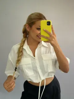 Camisa Unicolor de Manga y Cuello